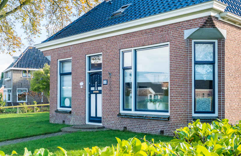 Voordeur van kunststof